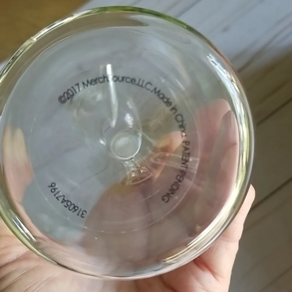 New refinery wine‎ bottle glass